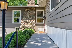 12020 Mayflower Cir, Minnetonka, MN 55305 - Photo 3