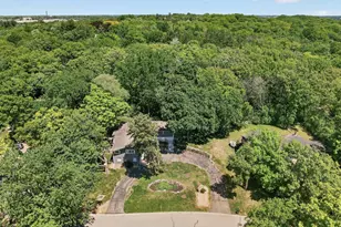 12020 Mayflower Cir, Minnetonka, MN 55305 - Photo 9