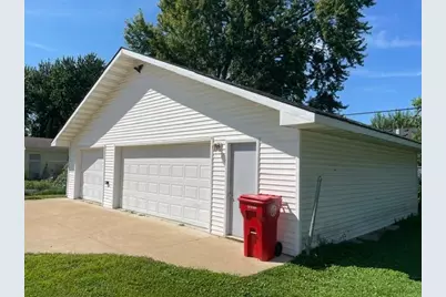 1801 4th Avenue SE, Austin, MN 55912 - Photo 7