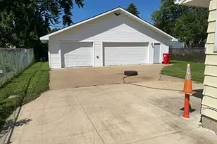 1801 4th Ave SE, Austin, MN 55912 - Photo 3