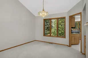 1381 Interlachen Dr, Eagan, MN 55123 - Photo 13
