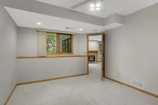 1381 Interlachen Dr, Eagan, MN 55123 - Photo 41