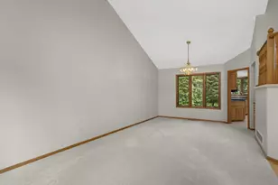 1381 Interlachen Dr, Eagan, MN 55123 - Photo 11