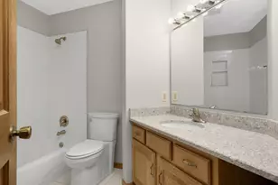 1381 Interlachen Dr, Eagan, MN 55123 - Photo 33