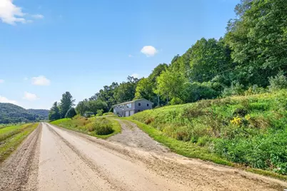 18599 Horse Shoe Road, Rollingstone, MN 55969 - Photo 3