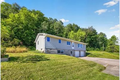 18599 Horse Shoe Road, Rollingstone, MN 55969 - Photo 7