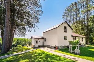5758 Colin Rd, Culver, MN 55779 - Photo 5