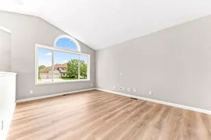 2827 18th Ave E, Shakopee, MN 55379 - Photo 9