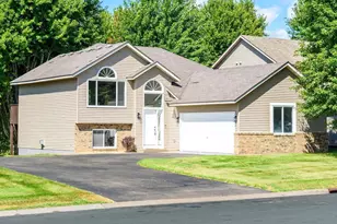 2827 18th Ave E, Shakopee, MN 55379 - Photo 1