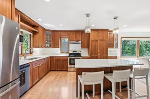 29 Orme Ct, Saint Paul, MN 55116 - Photo 3