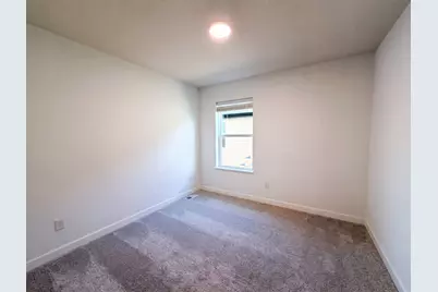 10773 Hemingway Avenue S, Cottage Grove, MN 55016 - Photo 9