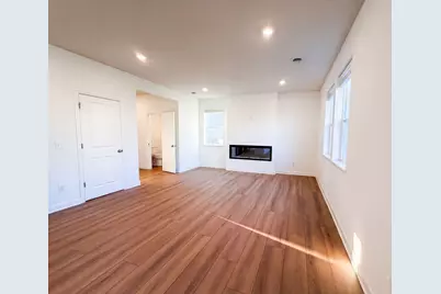 10773 Hemingway Avenue S, Cottage Grove, MN 55016 - Photo 3