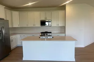 7636 Lotus Ln, Lino Lakes, MN 55038 - Photo 5