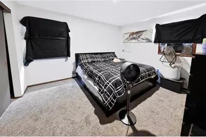 318 Baker Street E, Saint Paul, MN 55107 - Photo 13