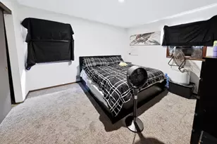 318 Baker St E, Saint Paul, MN 55107 - Photo 13