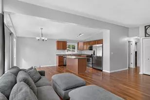 8149 Brandywine Pkwy, Brooklyn Park, MN 55444 - Photo 5