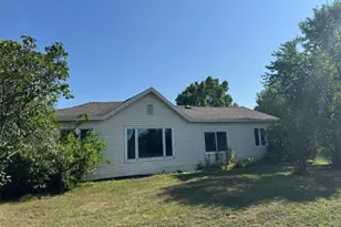 202 NW Brown St, Verndale, MN 56481 - Photo 1