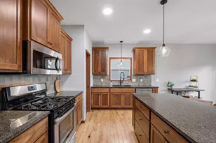 9161 River Rock Dr N, Chanhassen, MN 55317 - Photo 19