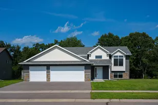 370 29th Ave SE, Saint Cloud, MN 56304 - Photo 1