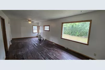 119 Red Lake Avenue SW, Bagley, MN 56621 - Photo 9