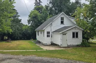 119 Red Lake Ave SW, Bagley, MN 56621 - Photo 1