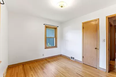 785 Grandview Avenue W, Roseville, MN 55113 - Photo 19