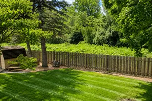 7709 Ewing Ave N, Brooklyn Park, MN 55443 - Photo 9