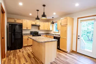 828 Alice Dr, Thief River Falls, MN 56701 - Photo 23