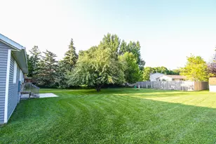 828 Alice Dr, Thief River Falls, MN 56701 - Photo 47
