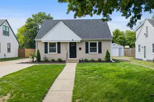2628 Kentucky Ave S, Saint Louis Park, MN 55426 - Photo 3