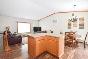 3842 10th St N, Fargo, ND 58102 - Photo 25