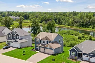 8143 Haywood Dr, Lino Lakes, MN 55014 - Photo 5