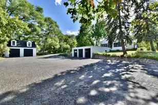 739 10th St NW, New Brighton, MN 55112 - Photo 5