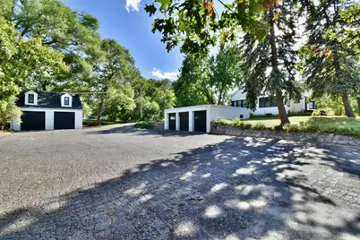 739 10th Street NW, New Brighton, MN 55112 - Photo 3
