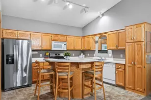 12774 Ulysses Cir NE, Blaine, MN 55434 - Photo 5