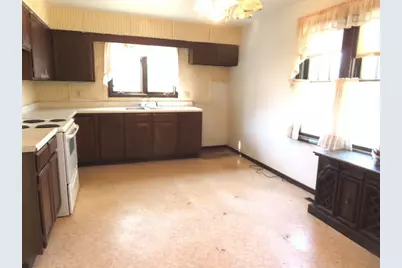 301 Bottineau Avenue NW, Red Lake Falls, MN 56750 - Photo 7