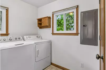 670 Goodwin Avenue N, Oakdale, MN 55128 - Photo 21