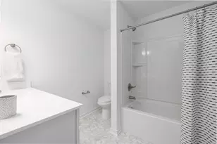 2032 James Ave N, Minneapolis, MN 55411 - Photo 19