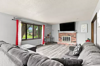 10048 Upton Road, Bloomington, MN 55431 - Photo 15