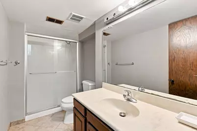 10048 Upton Road, Bloomington, MN 55431 - Photo 27