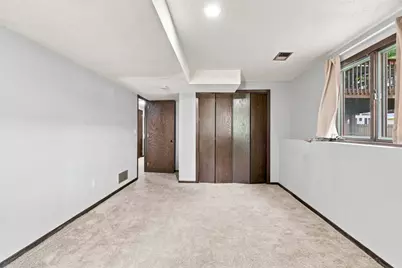 10048 Upton Road, Bloomington, MN 55431 - Photo 29