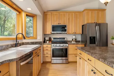 1939 Greenwood Drive NE, Owatonna, MN 55060 - Photo 9