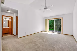 518 Devonshire Dr, Norwood Young America, MN 55397 - Photo 11