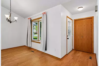 518 Devonshire Drive, Norwood Young America, MN 55397 - Photo 9