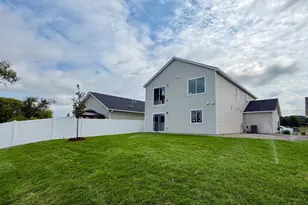 25868 Emerson Ct, Wyoming, MN 55092 - Photo 23