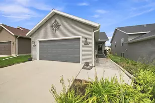 6084 Sandstone St NW, Rochester, MN 55901 - Photo 47