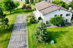 10397 Juniper Ln, Eden Prairie, MN 55347 - Photo 33
