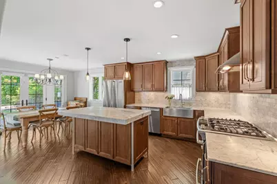 219 Chicago Avenue N, Wayzata, MN 55391 - Photo 19