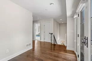 219 Chicago Ave N, Wayzata, MN 55391 - Photo 31