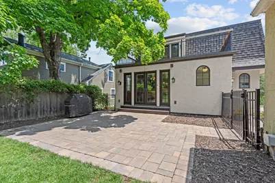 219 Chicago Avenue N, Wayzata, MN 55391 - Photo 7